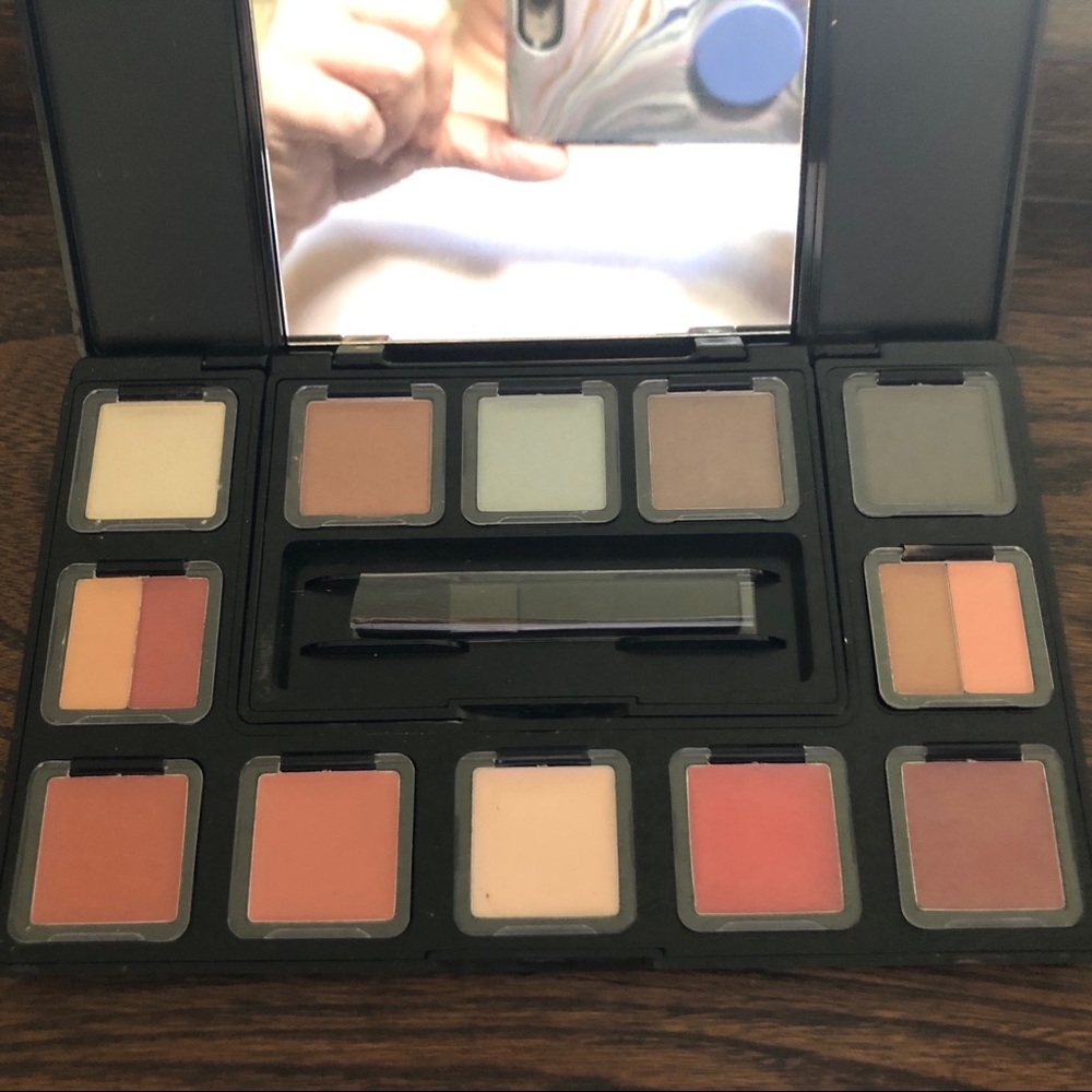 Me makeover essentials eyeshadow and lipgloss